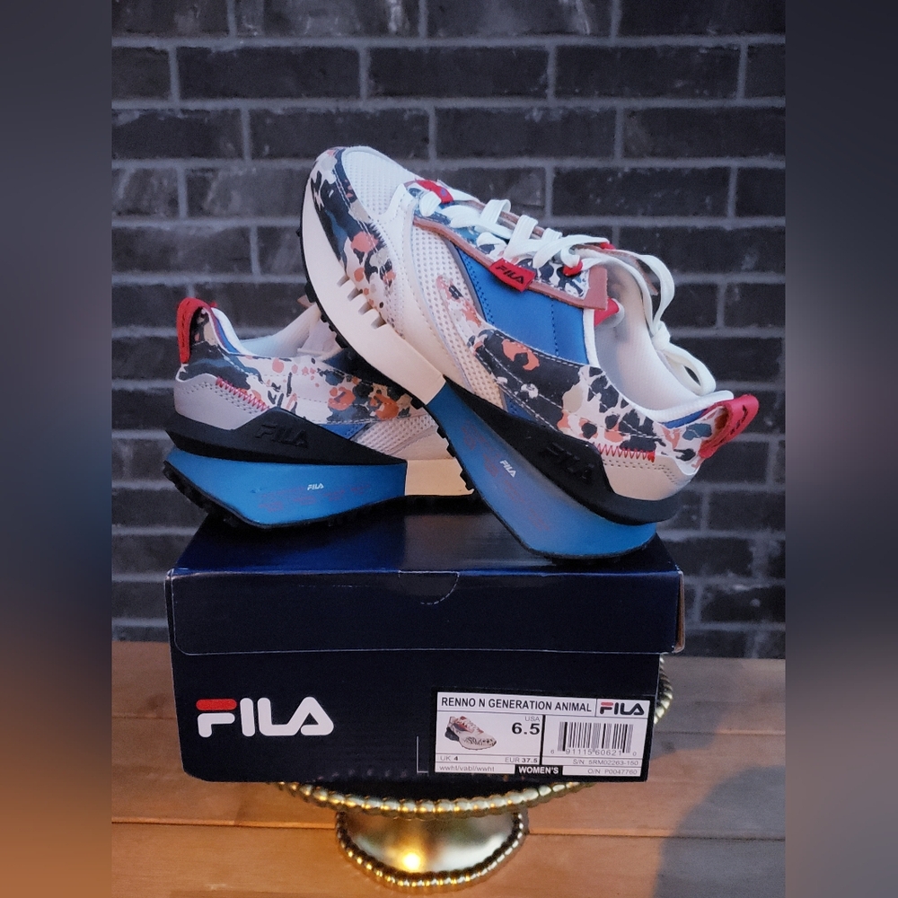 FILA *NWT*NIB* Renno Animal